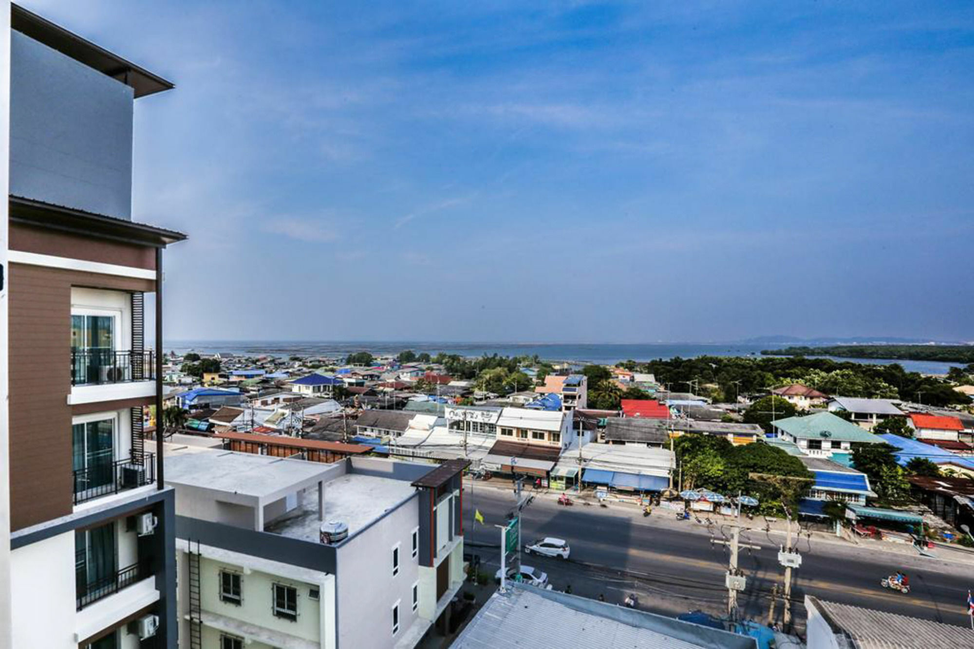 Central Place Serviced Apartment Angsila Chonburi Exterior foto