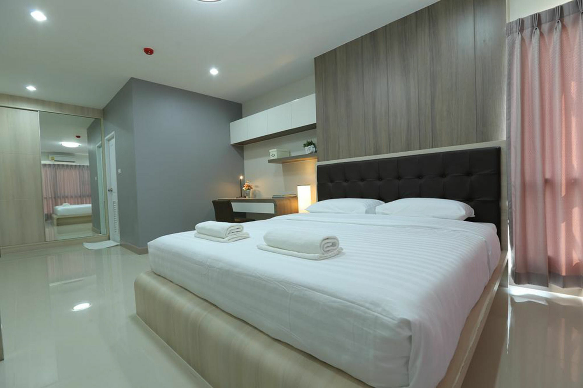 Central Place Serviced Apartment Angsila Chonburi Exterior foto